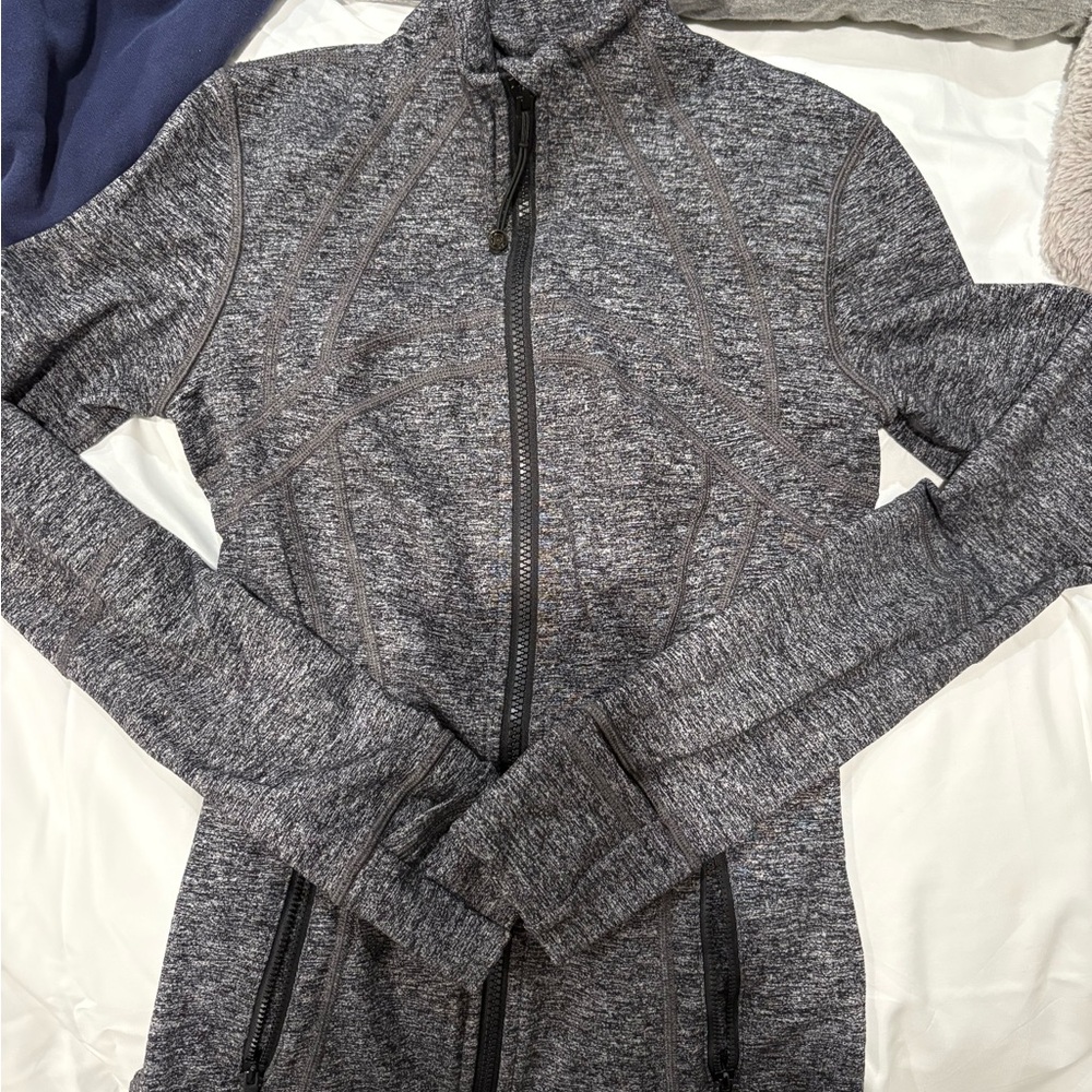 Gray define zip up 4